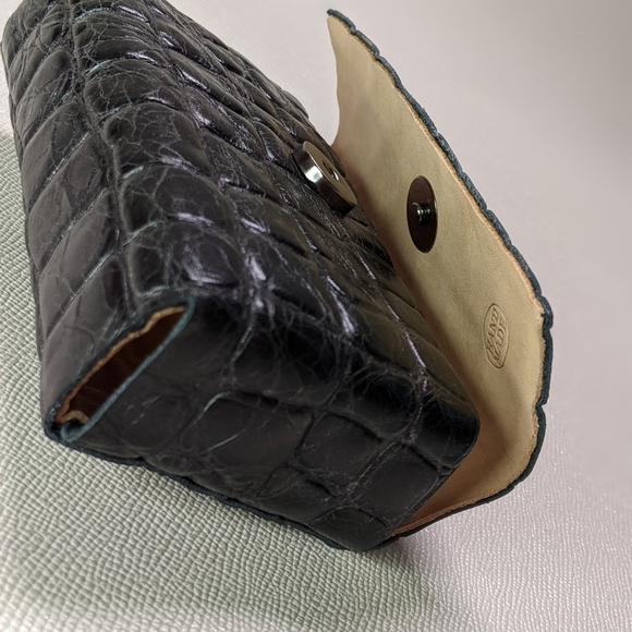 Handmade leather tarot card case / holder with Gold Foil Tarot cards Included - Picture 5 of 9